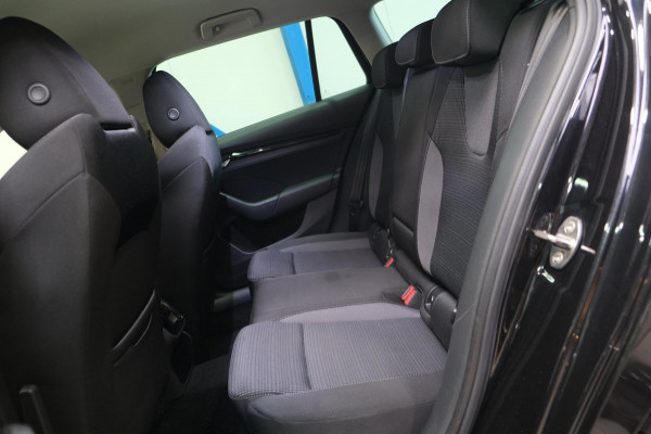 Škoda Octavia Combi 1.0 e-TSI Business Edition Automaat - N.A.P. Airco, Cruise, PDC, Trekhaak.