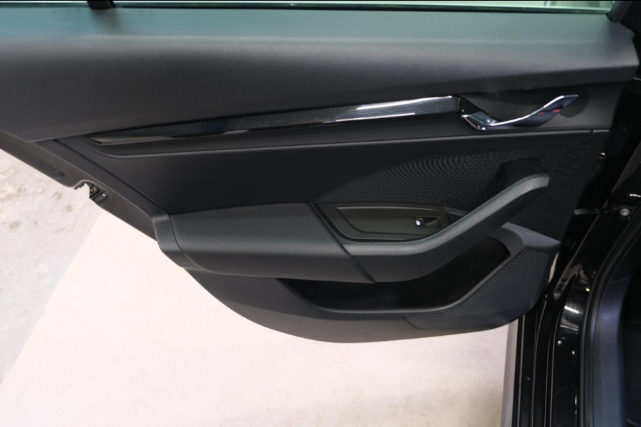 Škoda Octavia Combi 1.0 e-TSI Business Edition Automaat - N.A.P. Airco, Cruise, PDC, Trekhaak.