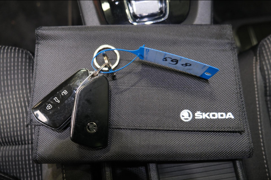 Škoda Octavia Combi 1.0 e-TSI Business Edition Automaat - N.A.P. Airco, Cruise, PDC, Trekhaak.