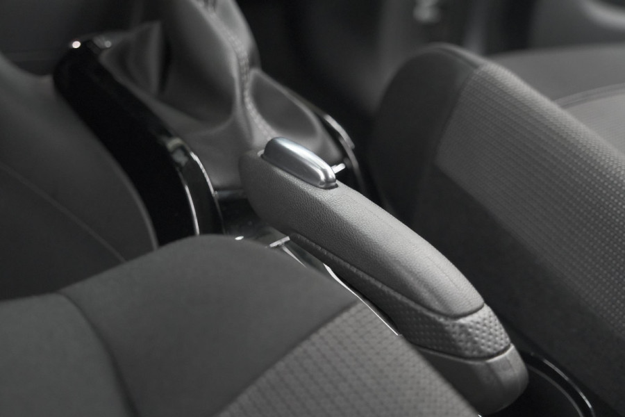 Citroën C3 Aircross PureTech 130 EAT6 Plus | Stoelverwarming | Apple Carplay | Parkeersensoren