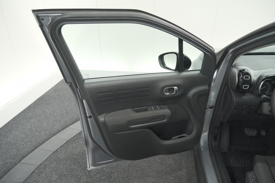 Citroën C3 Aircross PureTech 130 EAT6 Plus | Stoelverwarming | Apple Carplay | Parkeersensoren