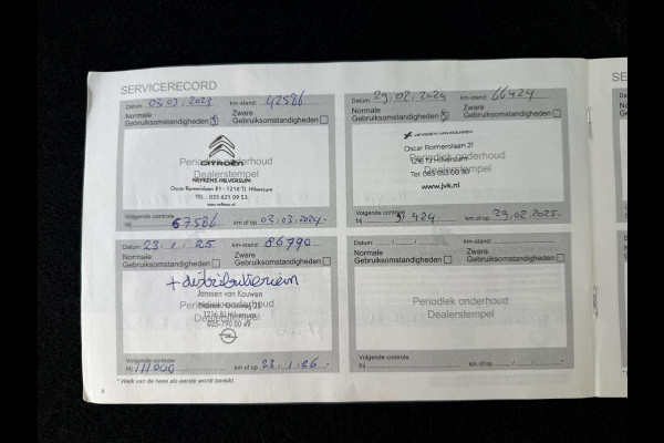 Peugeot 2008 1.2 PureTech Signature Navi,Apple Carplay,Airco,Cruise,Trekhaak,PDC,Distributie riem v.v. 2025,N.A.P,APK tot 03-2027