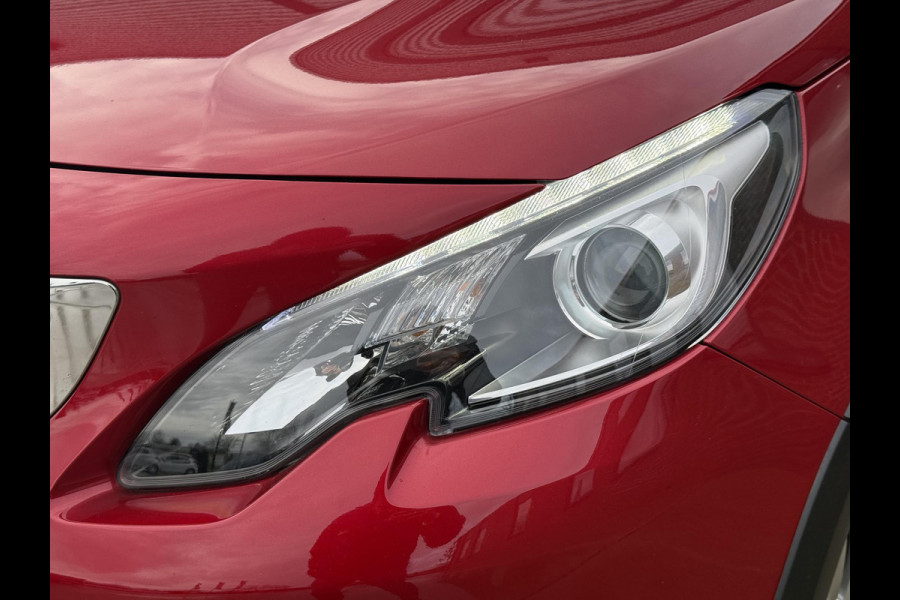 Peugeot 2008 1.2 PureTech Signature Navi,Apple Carplay,Airco,Cruise,Trekhaak,PDC,Distributie riem v.v. 2025,N.A.P,APK tot 03-2027