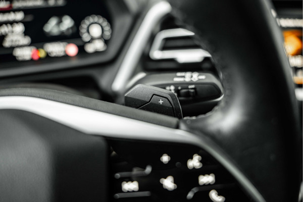 Audi Q4 e-tron 35 Launch edition Advanced Plus | Panoramadak