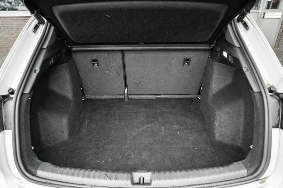 Audi Q4 e-tron 35 Launch edition Advanced Plus | Panoramadak