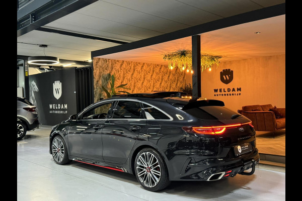 Kia ProCeed 1.6 T-GDI GT Garantie Trekhaak Pano Memory Camera Carplay StuurVW StoelVW Blindspot Elek Achterklep Navi Led Rijklaar