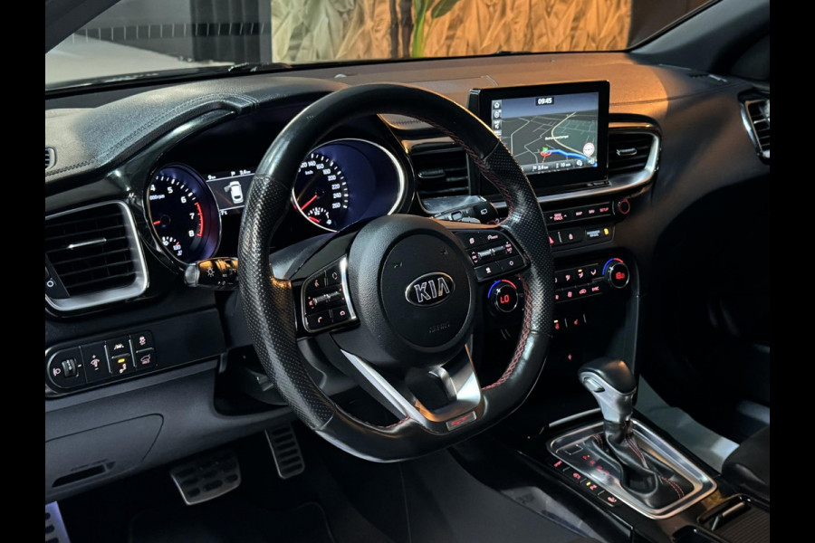 Kia ProCeed 1.6 T-GDI GT Garantie Trekhaak Pano Memory Camera Carplay StuurVW StoelVW Blindspot Elek Achterklep Navi Led Rijklaar
