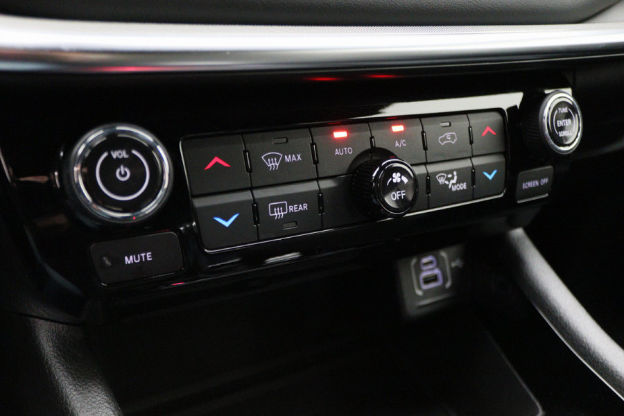 Jeep Compass 4xe 240 Plug-in Hybrid Electric S Leer, Virtual Cockpit, Camera, Apple Carplay, ACC, Rijstrooksensor, 19"