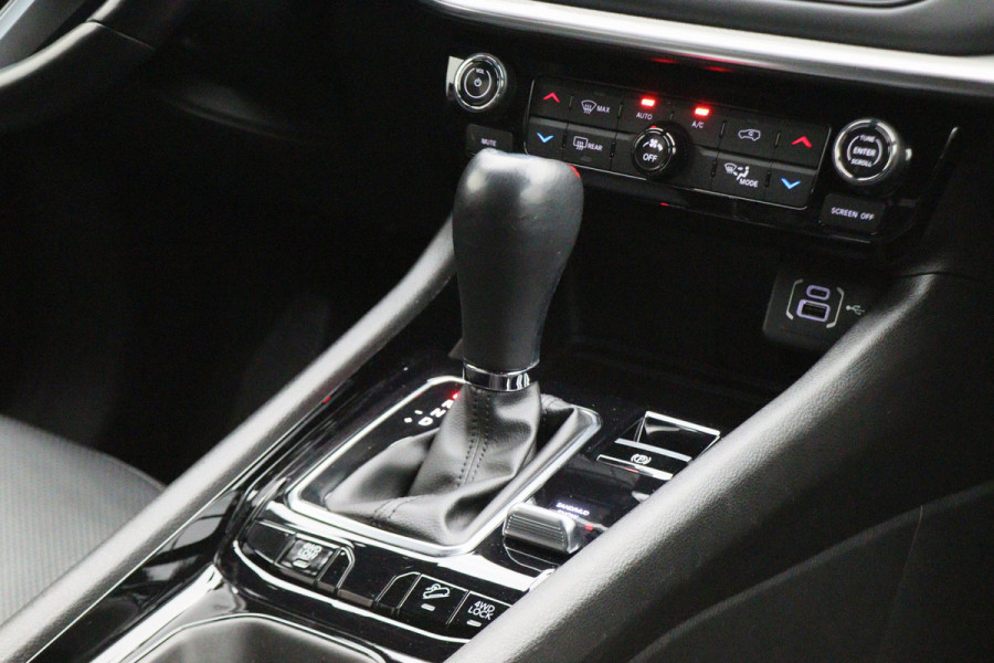 Jeep Compass 4xe 240 Plug-in Hybrid Electric S Leer, Virtual Cockpit, Camera, Apple Carplay, ACC, Rijstrooksensor, 19"