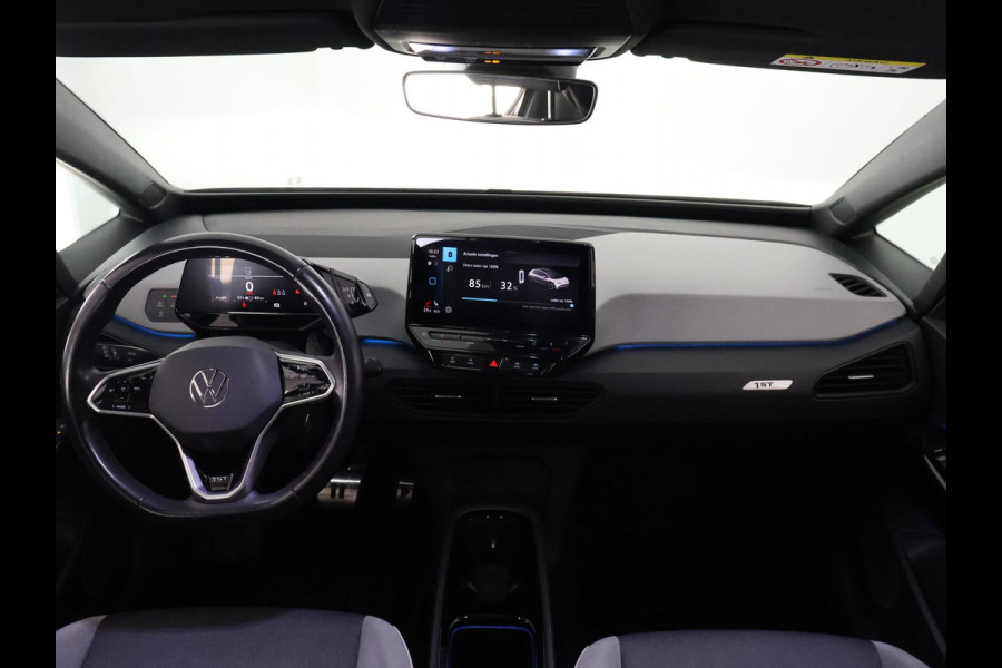 Volkswagen ID.3 First Plus 58 kWh ACCU 89%! BIJNA 2021 . STUUR & STOEL VERWARMING . PARKEERSENSOREN VOOR/ACHTER .