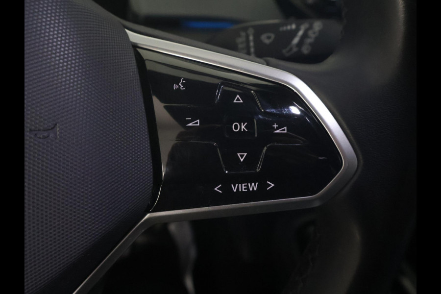 Volkswagen ID.3 First Plus 58 kWh ACCU 89%! BIJNA 2021 . STUUR & STOEL VERWARMING . PARKEERSENSOREN VOOR/ACHTER .