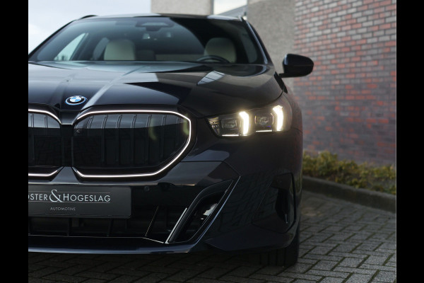 BMW 550e Touring xDrive | Carbonzwart - Bow&Wil - Trekhaak