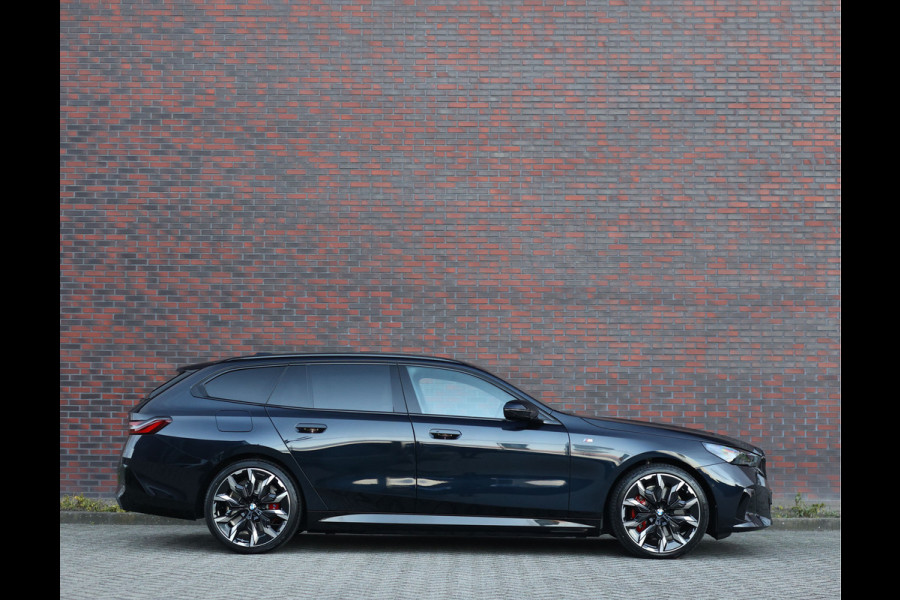 BMW 550e Touring xDrive | Carbonzwart - Bow&Wil - Trekhaak
