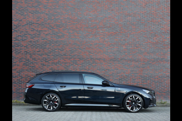 BMW 550e Touring xDrive | Carbonzwart - Bow&Wil - Trekhaak