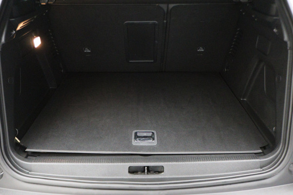 Peugeot 3008 1.6 HYbrid 225 Allure Pack Business Virtual Cockpit, ACC, Camera, Apple Carplay, DAB, LED, 19"