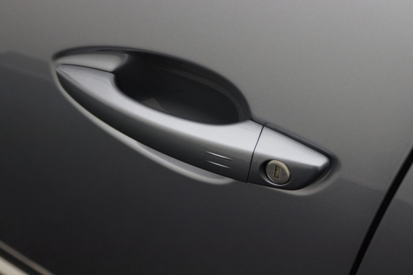 Peugeot 3008 1.6 HYbrid 225 Allure Pack Business Virtual Cockpit, ACC, Camera, Apple Carplay, DAB, LED, 19"