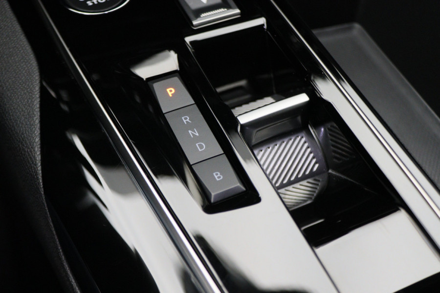 Peugeot 3008 1.6 HYbrid 225 Allure Pack Business Virtual Cockpit, ACC, Camera, Apple Carplay, DAB, LED, 19"