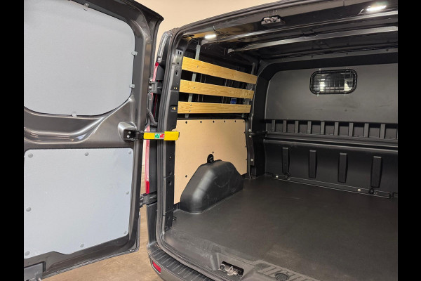 Ford Transit Custom 300 2.0 TDCI L2H1 Limited Dubbele Cabine Navigatie Airco 2 Schuifdeuren Trekhaak Parkeersensoren Carplay DAB