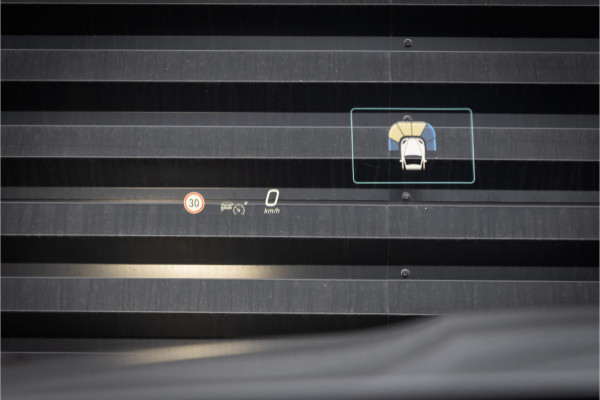 Mercedes-Benz GLC Coupé 300de 4MATIC AMG Line Alpingrau - Luchtvering