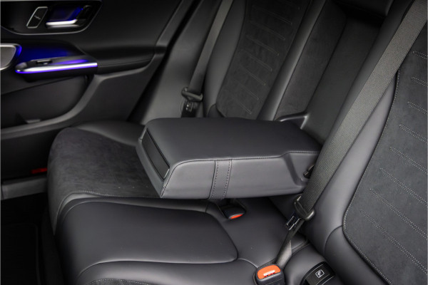 Mercedes-Benz GLC Coupé 300de 4MATIC AMG Line Alpingrau - Luchtvering