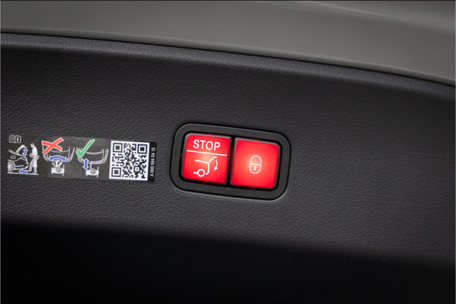 Mercedes-Benz GLC Coupé 300de 4MATIC AMG Line Alpingrau - Luchtvering