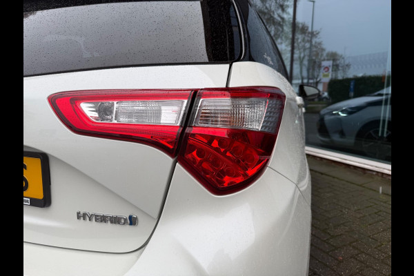 Toyota Yaris 1.5 Hybrid Premium - Automaat - Navi - Camera - Climate - LED