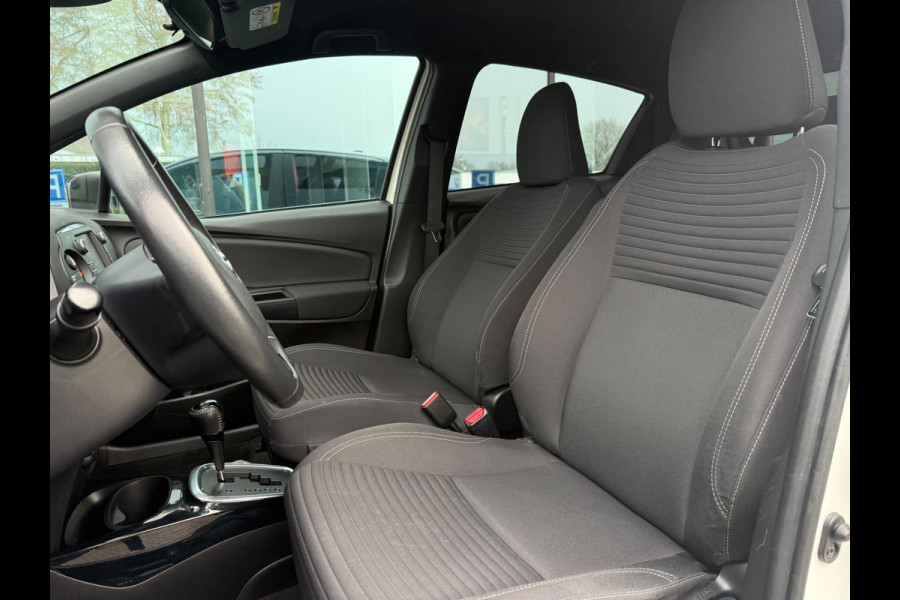 Toyota Yaris 1.5 Hybrid Premium - Automaat - Navi - Camera - Climate - LED