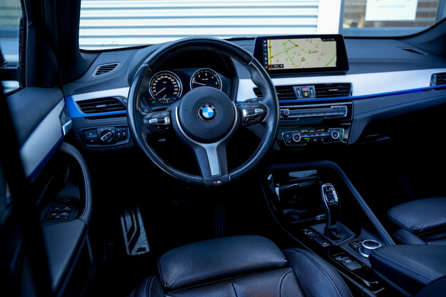 BMW X1 xDrive20d M Pakket Panodak Leer HUD Cruise Navi Stoelverw.