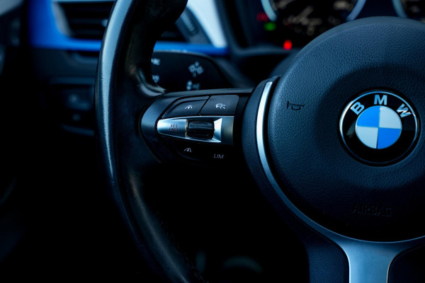 BMW X1 xDrive20d M Pakket Panodak Leer HUD Cruise Navi Stoelverw.