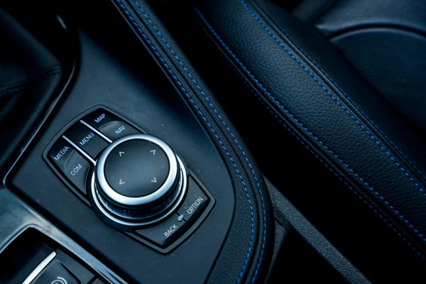 BMW X1 xDrive20d M Pakket Panodak Leer HUD Cruise Navi Stoelverw.