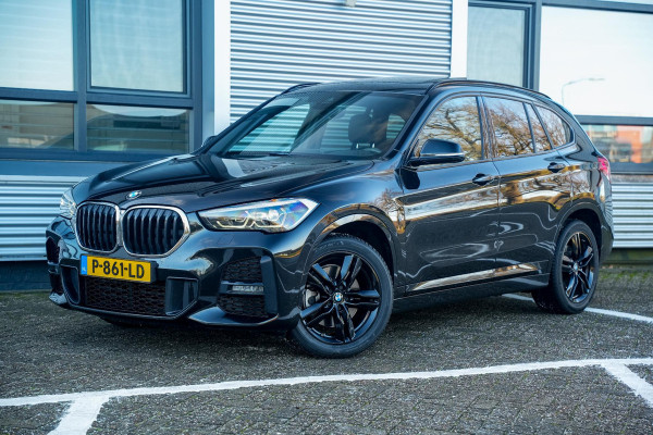 BMW X1 xDrive20d M Pakket Panodak Leer HUD Cruise Navi Stoelverw.