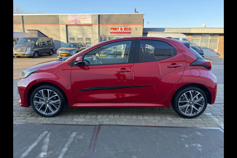 Toyota Yaris 1.5 HYBRID 2024 176PK EXECUTIVE SPORT ACC LED AUT LANE-ASSIST LUXE