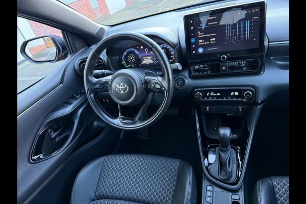 Toyota Yaris 1.5 HYBRID 2024 176PK EXECUTIVE SPORT ACC LED AUT LANE-ASSIST LUXE