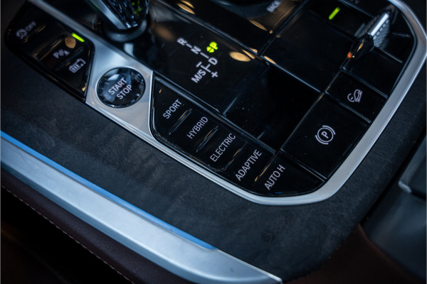 BMW X5 xDrive45e High Executive - M Sport | Panorama | Memory | Elek. Trekhaak | HUD