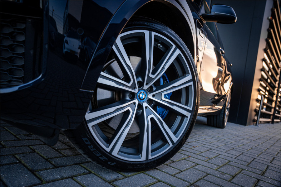 BMW X5 xDrive45e High Executive - M Sport | Panorama | Memory | Elek. Trekhaak | HUD