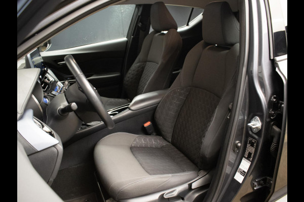 Toyota C-HR 1.8 Hybrid Dynamic (CARPLAY,NAVI,CAMERA,LED,CRUISE,CLIMATE,SPORTSTOELEN,GETINT,NETTESTAAT)
