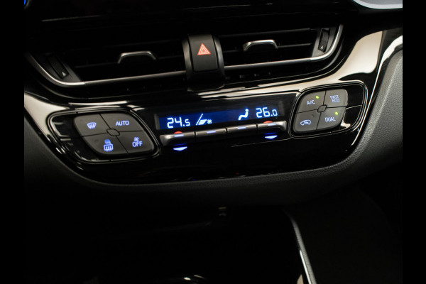 Toyota C-HR 1.8 Hybrid Dynamic (CARPLAY,NAVI,CAMERA,LED,CRUISE,CLIMATE,SPORTSTOELEN,GETINT,NETTESTAAT)