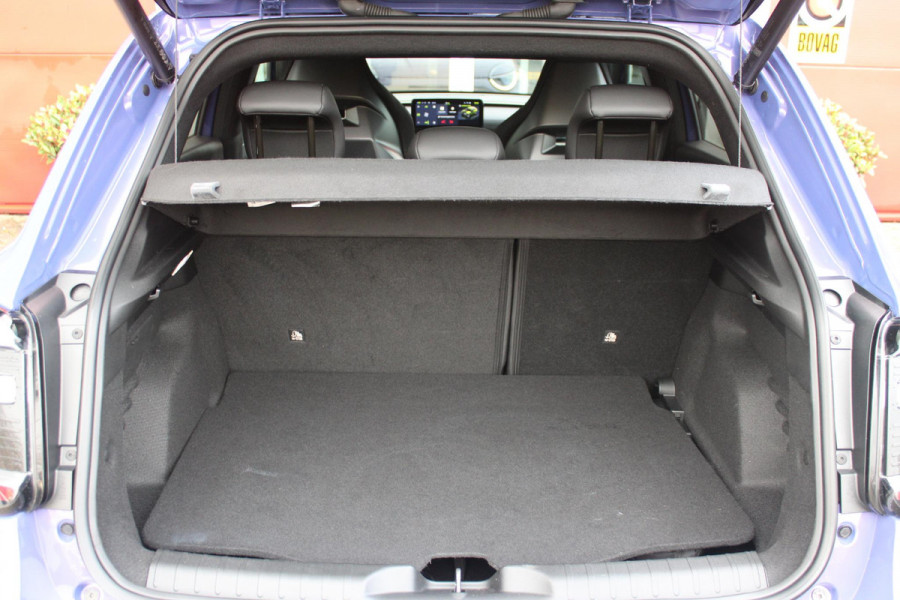 Abarth 600e SCORPIONISSIMA 280PK 54 kWh | SABELT PERFROMANCE SPORTOELEN/BEKLEDING | ENGINE SOUND GENERATOR | PACK DESIGN SCORPIONISSIMA | PACK TECH SCORPIONISSIMA | PACK WINTER (STOEL VERWARMING/VOORRUITVERWARMING) | PACK SCORPION | 20" LICHTMETALEN VELGEN | ABARTH BODYKIT | 360° PARKEERSENSOREN | REMKLAUWEN GROEN | ELEKTRISCH BEDIENBARE BESTUURDERSSTOEL | AMBIANCE INTERIEUR VERLICHTING | ACHTERUITRIJ CAMERA | ADAPTIVE CRUISE CONTROL | DRAADLOZE APPLE CARPLAY/ANDROID AUTO | DODEHOEK DETECTIE | DC SNELLAAD FUNCTIE | DRAADLOZE APPLE CARPLAY/ANDROID AUTO | ELEKTRISCH BEDIENBARE ACHTE