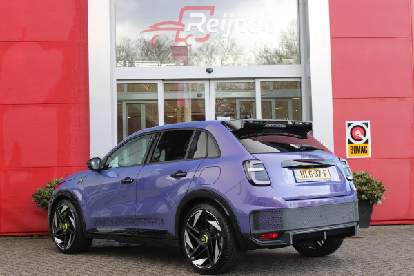 Abarth 600e SCORPIONISSIMA 280PK 54 kWh | SABELT PERFROMANCE SPORTOELEN/BEKLEDING | ENGINE SOUND GENERATOR | PACK DESIGN SCORPIONISSIMA | PACK TECH SCORPIONISSIMA | PACK WINTER (STOEL VERWARMING/VOORRUITVERWARMING) | PACK SCORPION | 20" LICHTMETALEN VELGEN | ABARTH BODYKIT | 360° PARKEERSENSOREN | REMKLAUWEN GROEN | ELEKTRISCH BEDIENBARE BESTUURDERSSTOEL | AMBIANCE INTERIEUR VERLICHTING | ACHTERUITRIJ CAMERA | ADAPTIVE CRUISE CONTROL | DRAADLOZE APPLE CARPLAY/ANDROID AUTO | DODEHOEK DETECTIE | DC SNELLAAD FUNCTIE | DRAADLOZE APPLE CARPLAY/ANDROID AUTO | ELEKTRISCH BEDIENBARE ACHTE