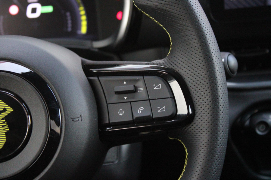 Abarth 600e SCORPIONISSIMA 280PK 54 kWh | SABELT PERFROMANCE SPORTOELEN/BEKLEDING | ENGINE SOUND GENERATOR | PACK DESIGN SCORPIONISSIMA | PACK TECH SCORPIONISSIMA | PACK WINTER (STOEL VERWARMING/VOORRUITVERWARMING) | PACK SCORPION | 20" LICHTMETALEN VELGEN | ABARTH BODYKIT | 360° PARKEERSENSOREN | REMKLAUWEN GROEN | ELEKTRISCH BEDIENBARE BESTUURDERSSTOEL | AMBIANCE INTERIEUR VERLICHTING | ACHTERUITRIJ CAMERA | ADAPTIVE CRUISE CONTROL | DRAADLOZE APPLE CARPLAY/ANDROID AUTO | DODEHOEK DETECTIE | DC SNELLAAD FUNCTIE | DRAADLOZE APPLE CARPLAY/ANDROID AUTO | ELEKTRISCH BEDIENBARE ACHTE