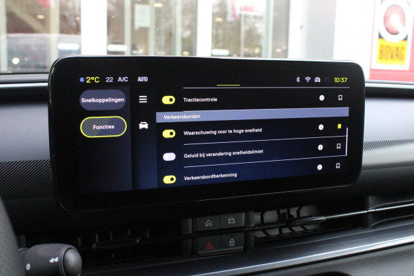 Abarth 600e SCORPIONISSIMA 280PK 54 kWh | SABELT PERFROMANCE SPORTOELEN/BEKLEDING | ENGINE SOUND GENERATOR | PACK DESIGN SCORPIONISSIMA | PACK TECH SCORPIONISSIMA | PACK WINTER (STOEL VERWARMING/VOORRUITVERWARMING) | PACK SCORPION | 20" LICHTMETALEN VELGEN | ABARTH BODYKIT | 360° PARKEERSENSOREN | REMKLAUWEN GROEN | ELEKTRISCH BEDIENBARE BESTUURDERSSTOEL | AMBIANCE INTERIEUR VERLICHTING | ACHTERUITRIJ CAMERA | ADAPTIVE CRUISE CONTROL | DRAADLOZE APPLE CARPLAY/ANDROID AUTO | DODEHOEK DETECTIE | DC SNELLAAD FUNCTIE | DRAADLOZE APPLE CARPLAY/ANDROID AUTO | ELEKTRISCH BEDIENBARE ACHTE