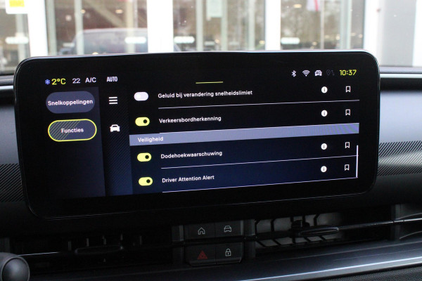 Abarth 600e SCORPIONISSIMA 280PK 54 kWh | SABELT PERFROMANCE SPORTOELEN/BEKLEDING | ENGINE SOUND GENERATOR | PACK DESIGN SCORPIONISSIMA | PACK TECH SCORPIONISSIMA | PACK WINTER (STOEL VERWARMING/VOORRUITVERWARMING) | PACK SCORPION | 20" LICHTMETALEN VELGEN | ABARTH BODYKIT | 360° PARKEERSENSOREN | REMKLAUWEN GROEN | ELEKTRISCH BEDIENBARE BESTUURDERSSTOEL | AMBIANCE INTERIEUR VERLICHTING | ACHTERUITRIJ CAMERA | ADAPTIVE CRUISE CONTROL | DRAADLOZE APPLE CARPLAY/ANDROID AUTO | DODEHOEK DETECTIE | DC SNELLAAD FUNCTIE | DRAADLOZE APPLE CARPLAY/ANDROID AUTO | ELEKTRISCH BEDIENBARE ACHTE