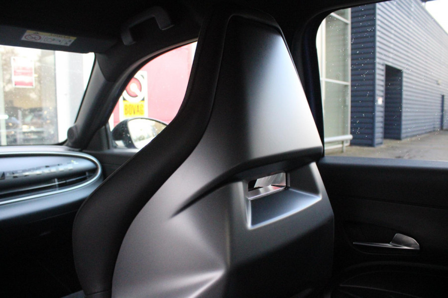 Abarth 600e SCORPIONISSIMA 280PK 54 kWh | SABELT PERFROMANCE SPORTOELEN/BEKLEDING | ENGINE SOUND GENERATOR | PACK DESIGN SCORPIONISSIMA | PACK TECH SCORPIONISSIMA | PACK WINTER (STOEL VERWARMING/VOORRUITVERWARMING) | PACK SCORPION | 20" LICHTMETALEN VELGEN | ABARTH BODYKIT | 360° PARKEERSENSOREN | REMKLAUWEN GROEN | ELEKTRISCH BEDIENBARE BESTUURDERSSTOEL | AMBIANCE INTERIEUR VERLICHTING | ACHTERUITRIJ CAMERA | ADAPTIVE CRUISE CONTROL | DRAADLOZE APPLE CARPLAY/ANDROID AUTO | DODEHOEK DETECTIE | DC SNELLAAD FUNCTIE | DRAADLOZE APPLE CARPLAY/ANDROID AUTO | ELEKTRISCH BEDIENBARE ACHTE