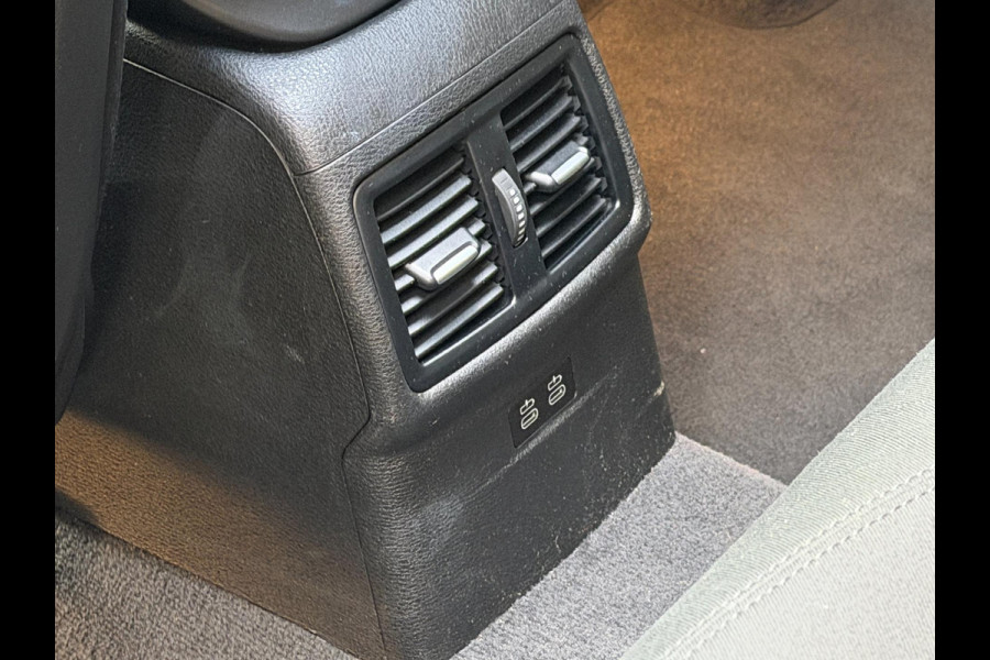 BMW X1 XDrive25e High Executive LED Pano Navi Camera ACC PDC