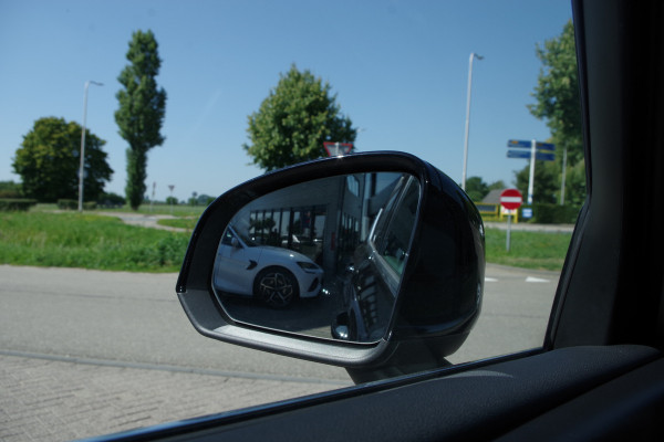 Volvo XC40 1.5 T4 211 PK Recharge Inscription, Panoramadak, Harman/Kardon, 360 Camera