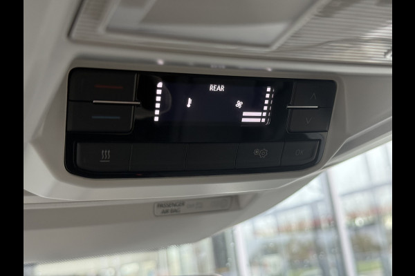 Volkswagen Crafter 35 2.0 TDI L3H2 DC Highline | Led | Adapt. Cruisec. | Stoelverw. | Trekhaak