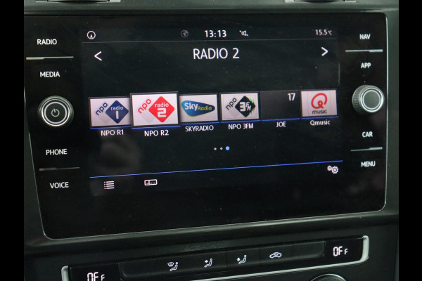 Volkswagen Golf 1.0 TSI Comfortline | Trekhaak | Adaptive cruise | Navigatie | 18'' | Climate control | Parkeerhulp | Bluetooth