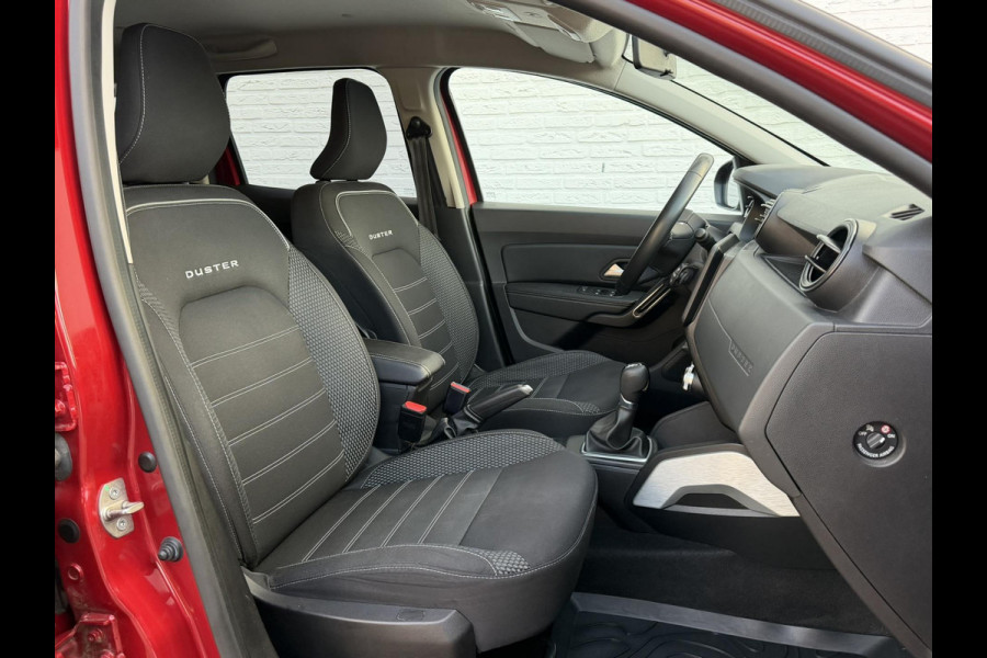 Dacia Duster 1.3 TCe Automaat Navi Camera Pdc Clima Trekhaak Cruise