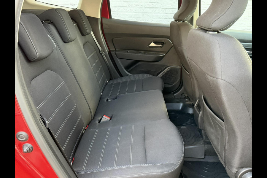 Dacia Duster 1.3 TCe Automaat Navi Camera Pdc Clima Trekhaak Cruise