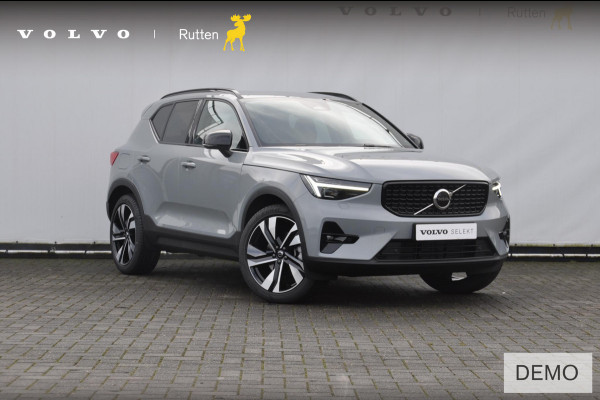 Volvo XC40 B4 211PK Automaat Plus Dark / Adaptive cruise control / Elektrische stoelen / Harman Kardon audio / Pilot assist / BLIS / Stoel en stuur verwarming / Elektrische achterklep / Parkeersensoren met camera / Google infotainment